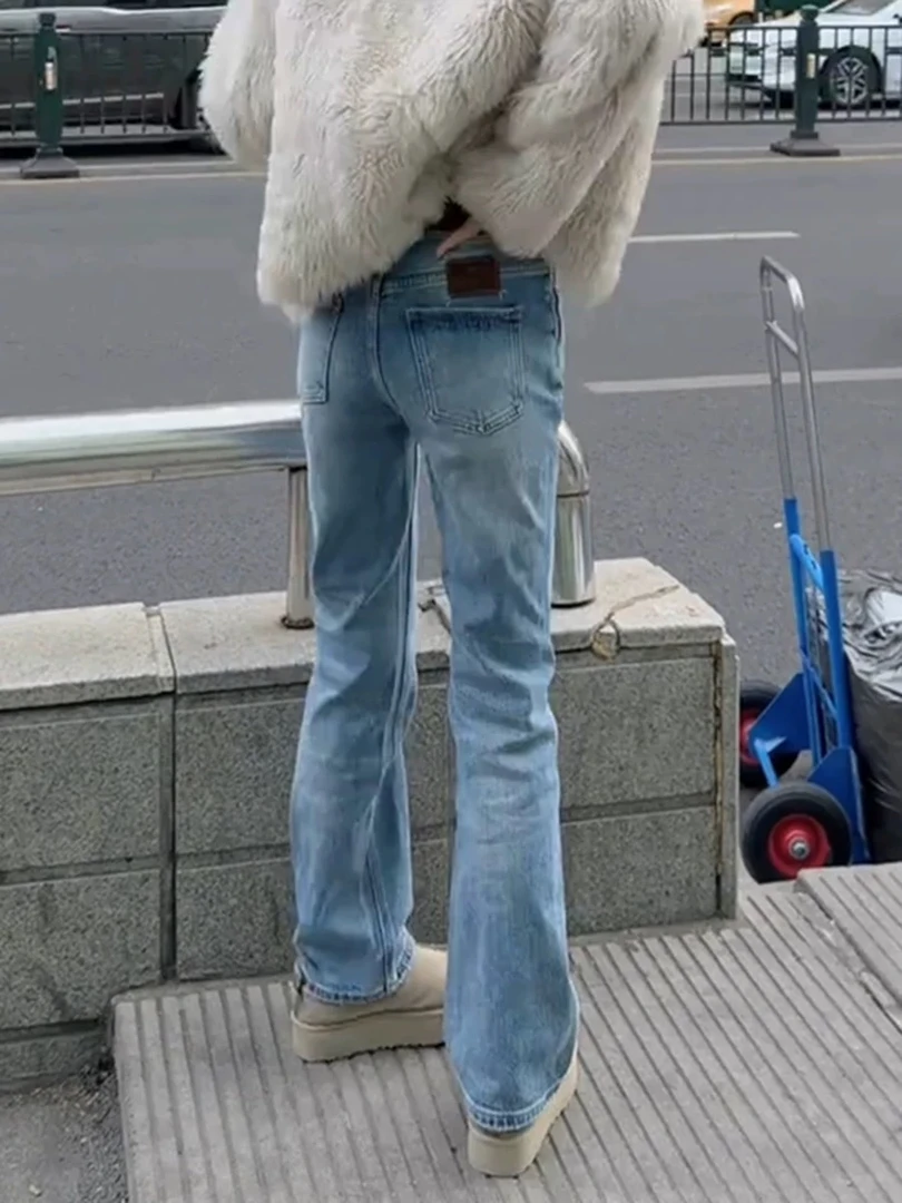 大码女装加绒高腰微喇牛仔裤秋冬新款蓝色显瘦个性百搭窄版裤长裤