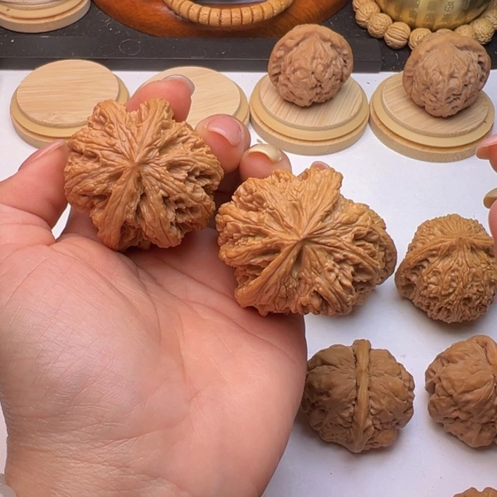 文玩核桃把件粗筋45全品