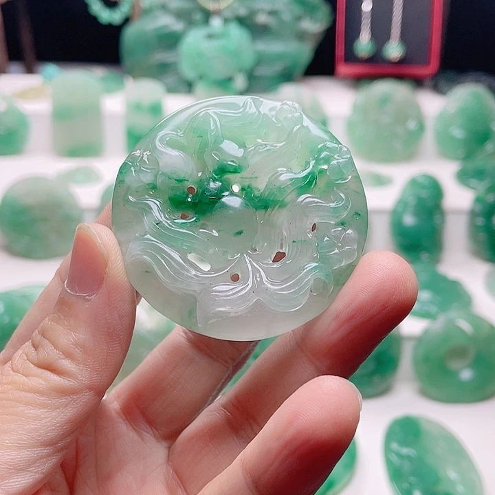 *****石英质玉未镶嵌手链