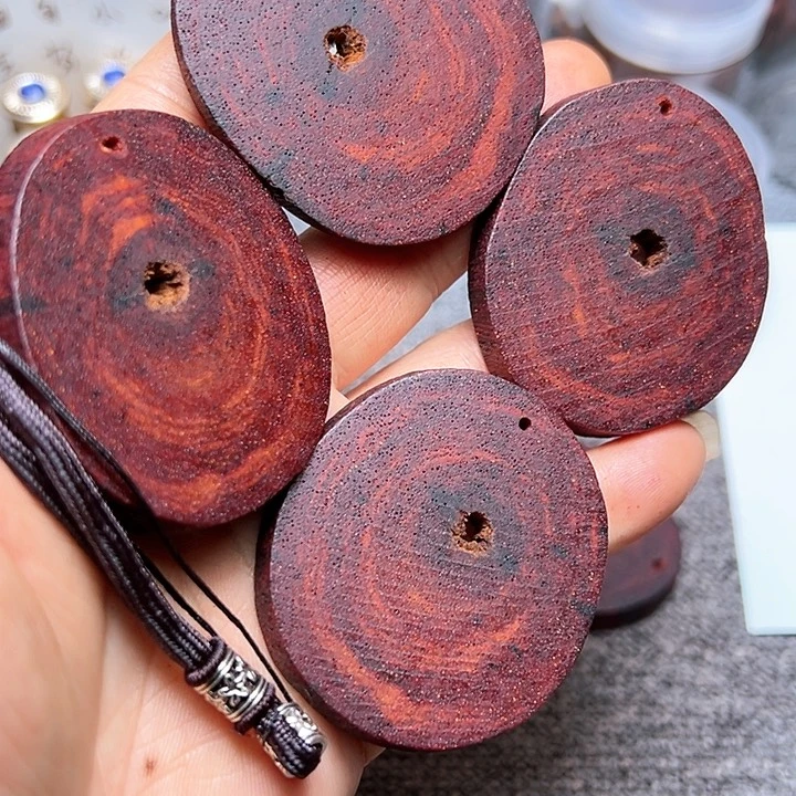 藤类降真香随形5.5左右精品红油黄金甲爆甲发其一j85