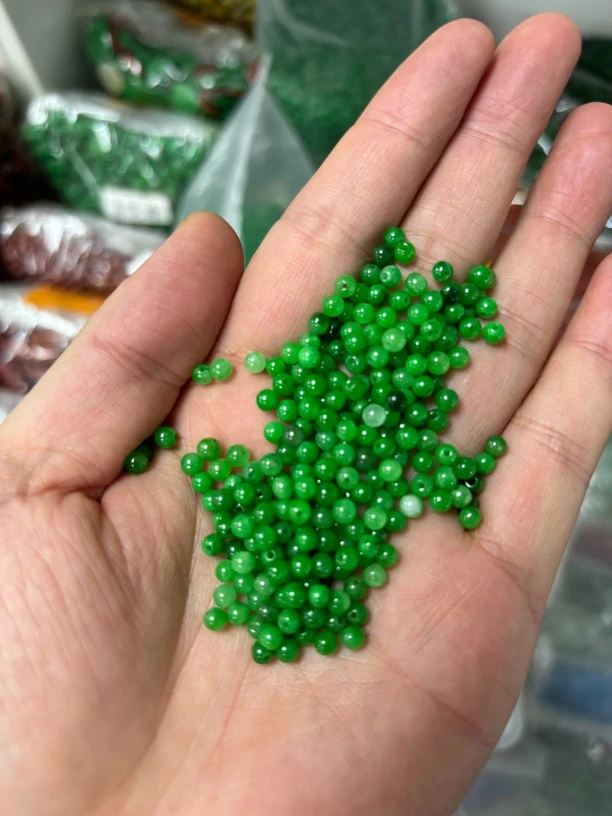 精品辣绿4毫米左右单颗5元一颗/20颗99元/多样性发其一
