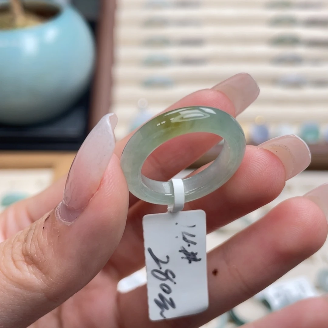 翡翠未镶嵌戒圈a45港圈14黄加绿秋香