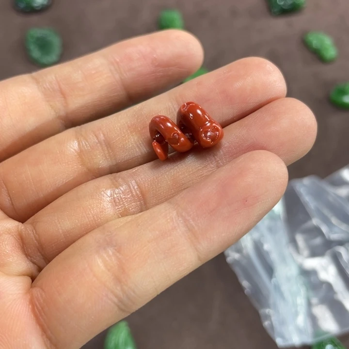 娜***和田玉未镶嵌颈饰