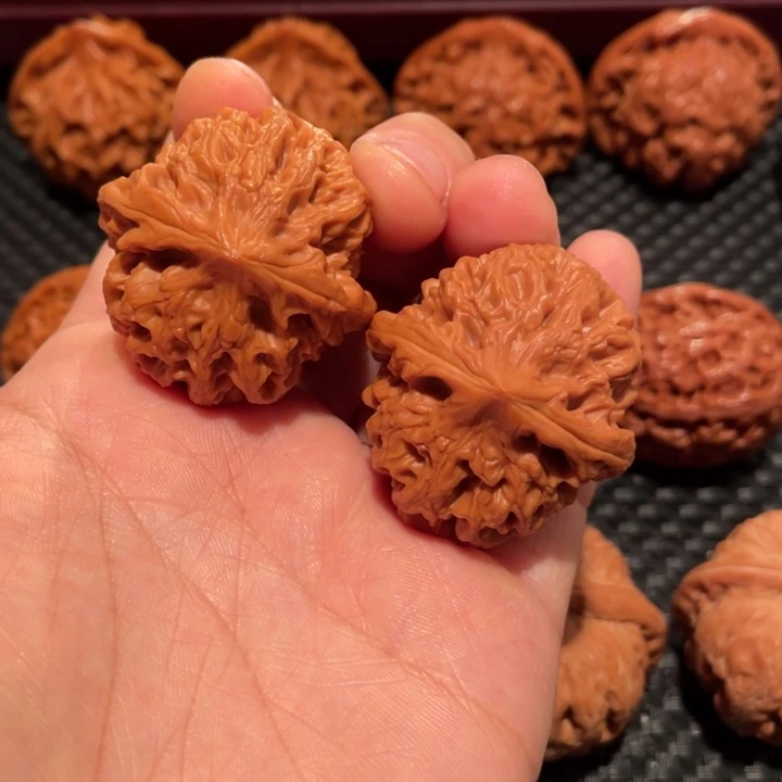 文玩核桃把件全品太行龙纹38