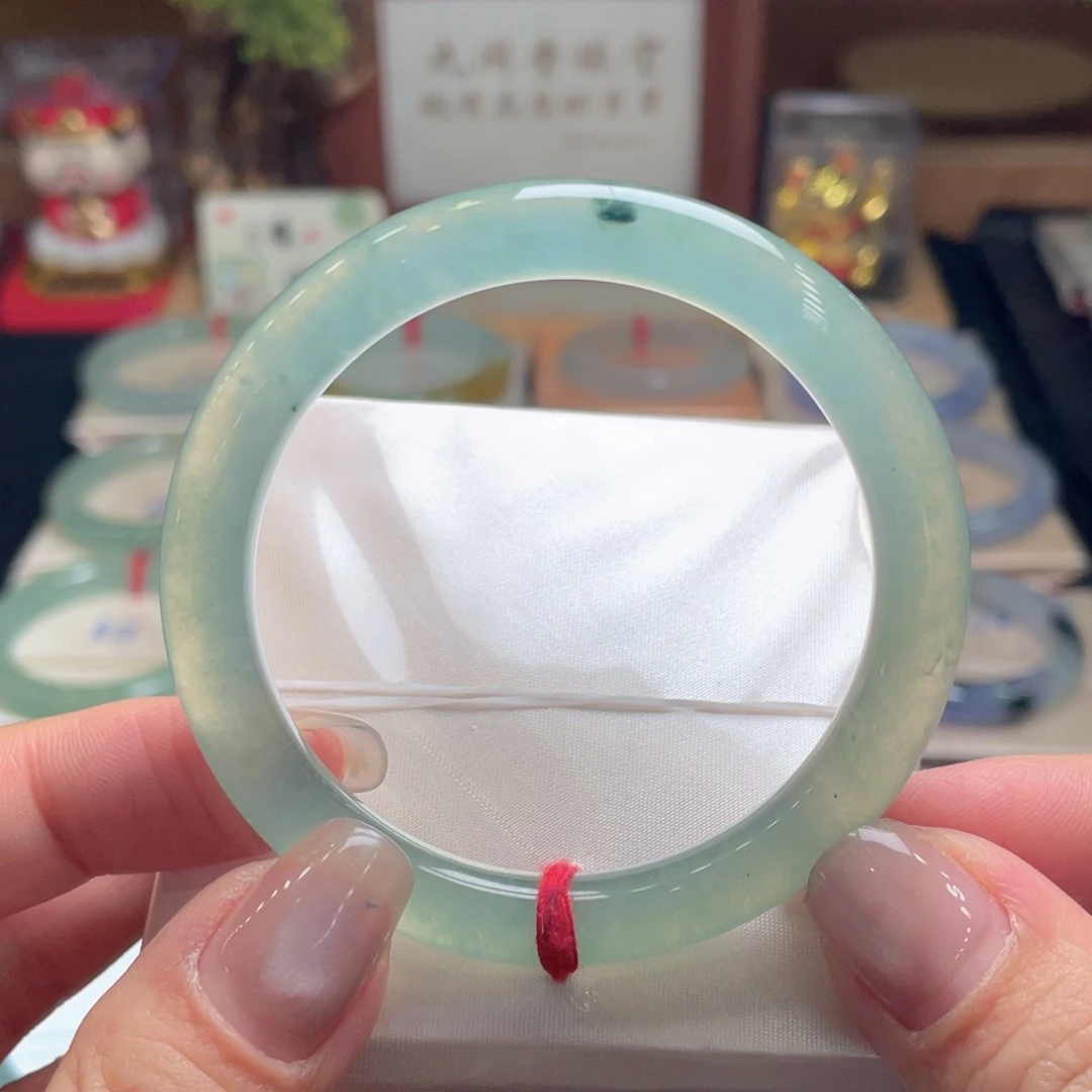 翡翠手镯未镶嵌55圆条