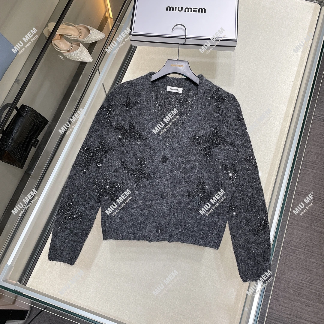 2025新款秋冬季法式赫本风V领亮片短款针织开衫上衣DY5609