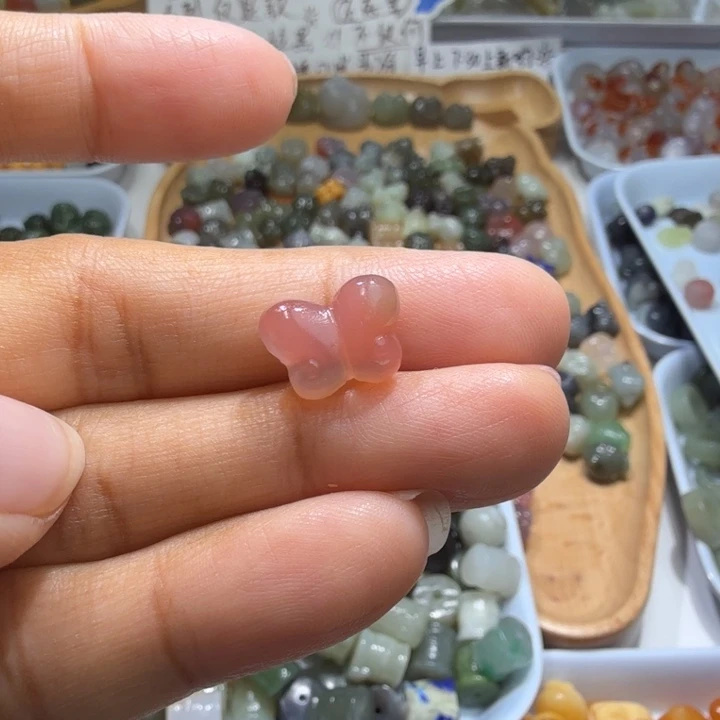 和田玉未镶嵌珠宝半成品