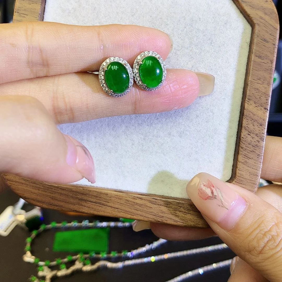 翡翠耳饰银S925镶嵌天然翡翠蛋面耳钉