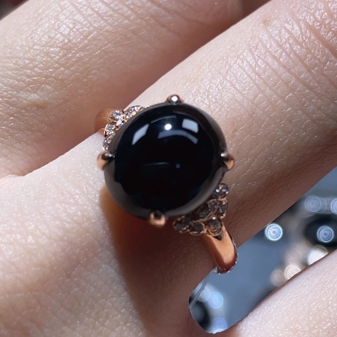 翡翠18K金镶嵌戒指