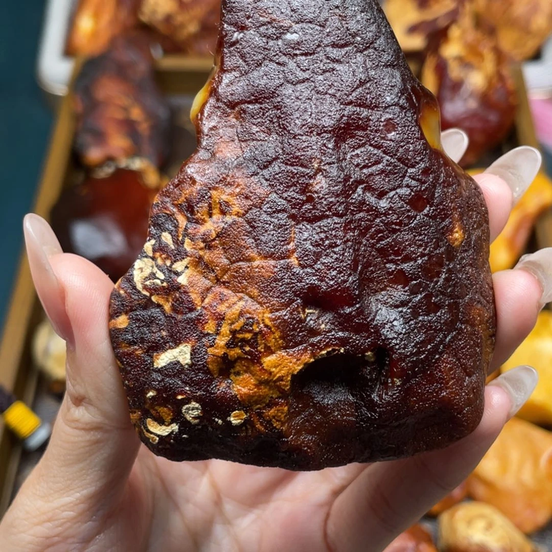 琥珀未镶嵌珠宝奇石