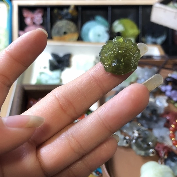 岫玉未镶嵌岫玉挂件