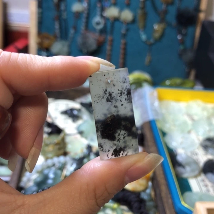 岫玉未镶嵌岫玉挂件