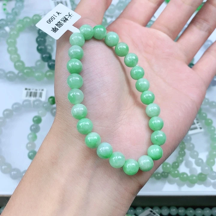 未镶嵌手链翡翠是***✨翡翠