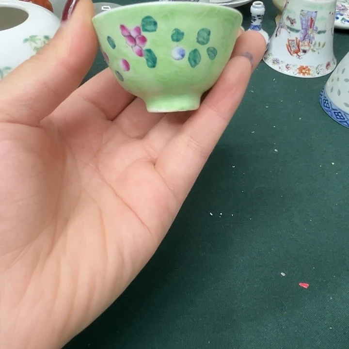 素***筝瓷片精美的陶瓷摆件……