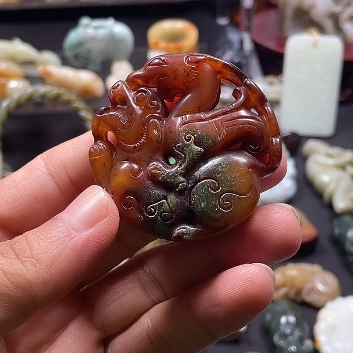 和田玉（糖玉）未镶嵌颈饰