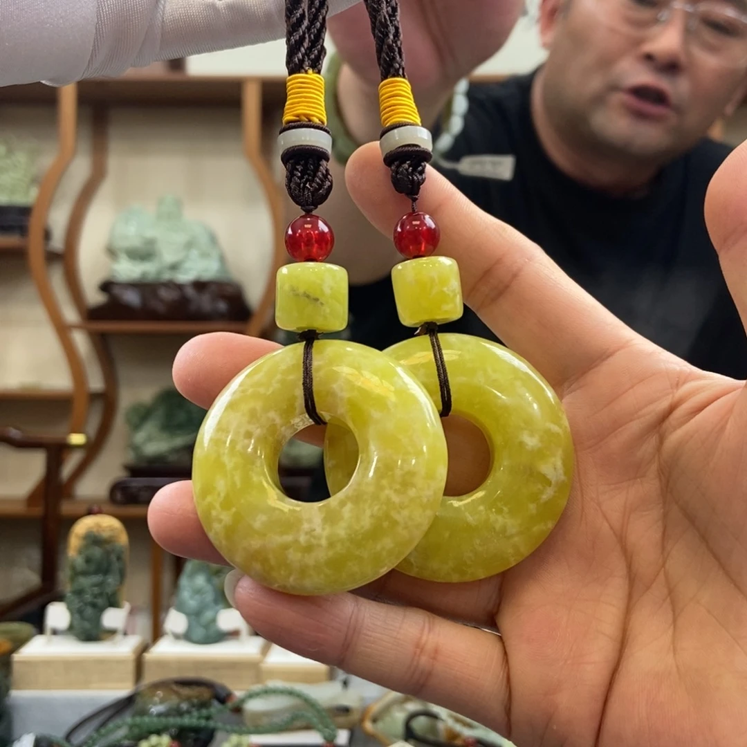 蛇纹石玉未镶嵌手把玉琮（多样性发一件