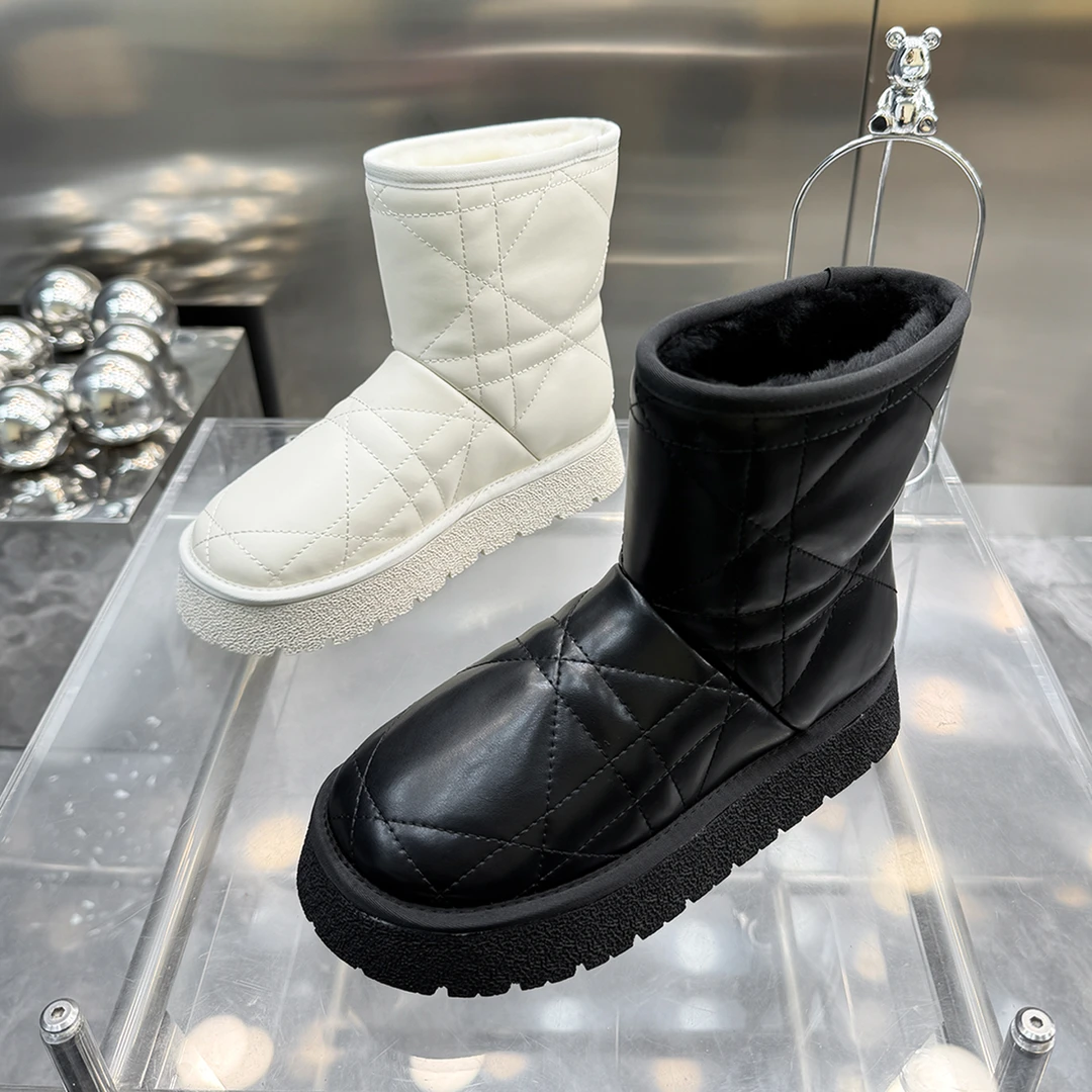 羊皮毛一体2025冬季新款抗寒时尚雪地靴真皮厚绒保暖大棉鞋6112-1