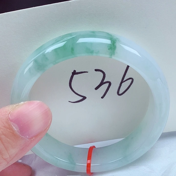 翡翠未镶嵌手镯翡翠