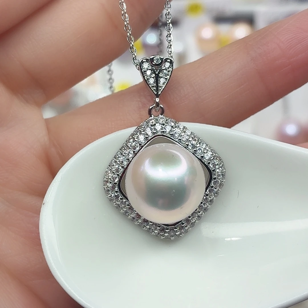 淡水珍珠合金颈饰F