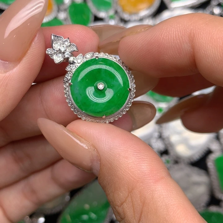 翡翠18K金镶嵌吊坠(不含链)