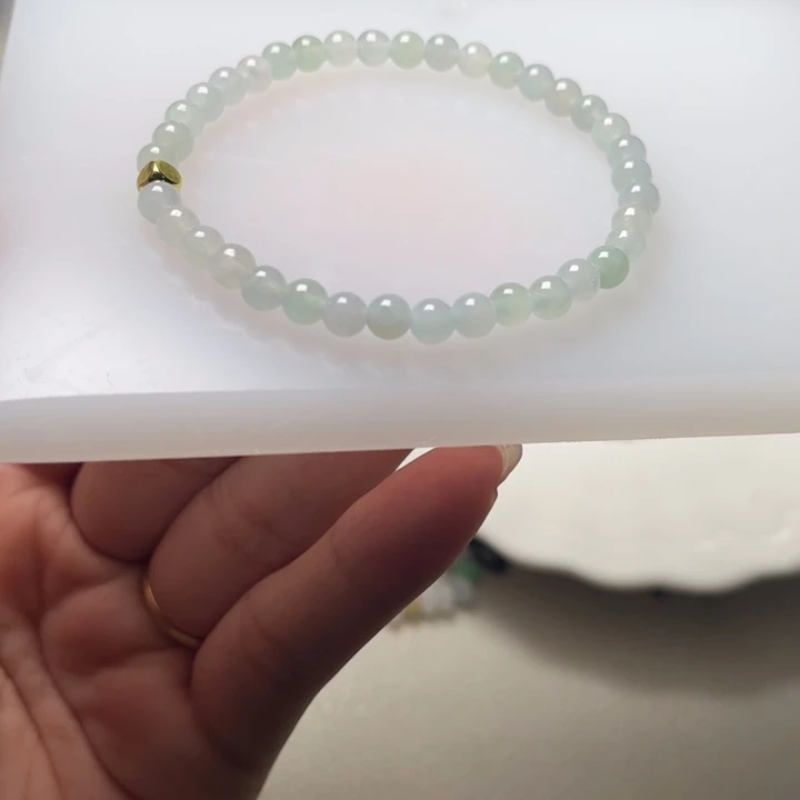 未镶嵌手串翡翠翡翠