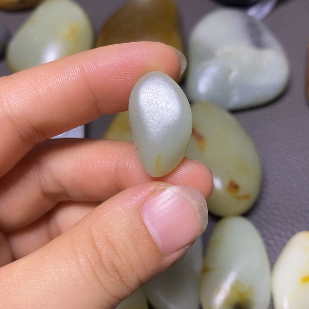 未镶嵌和田玉（糖玉）挂件