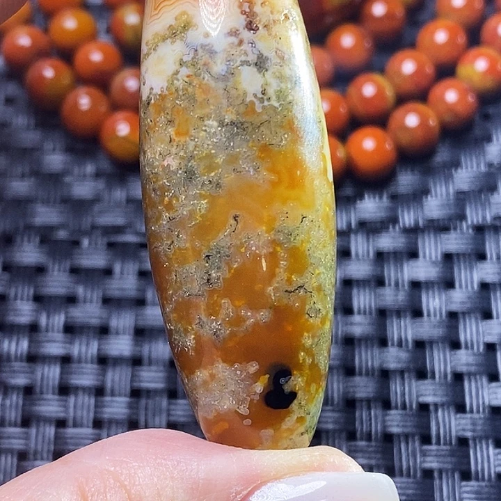 用***8玛瑙/玉髓未镶嵌颈饰