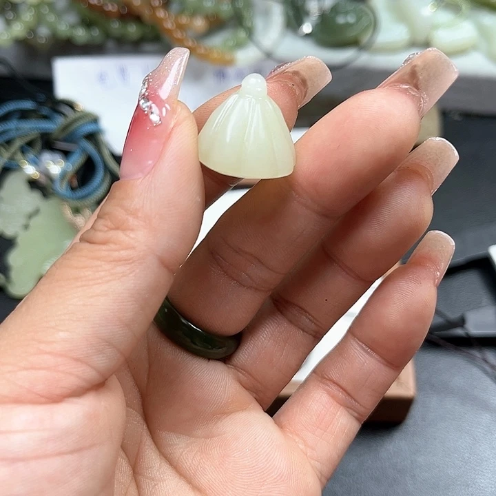 【闪购商品】和田玉颈饰未镶嵌