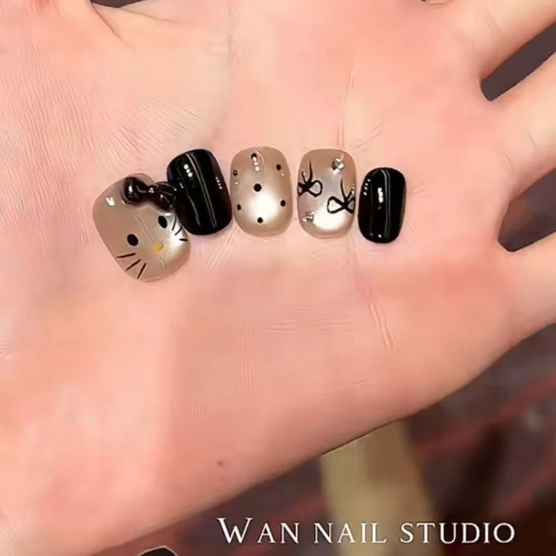 酷飒甜萌黑皮Kitty穿戴甲波点猫眼蝴蝶结可拆短甲中长款