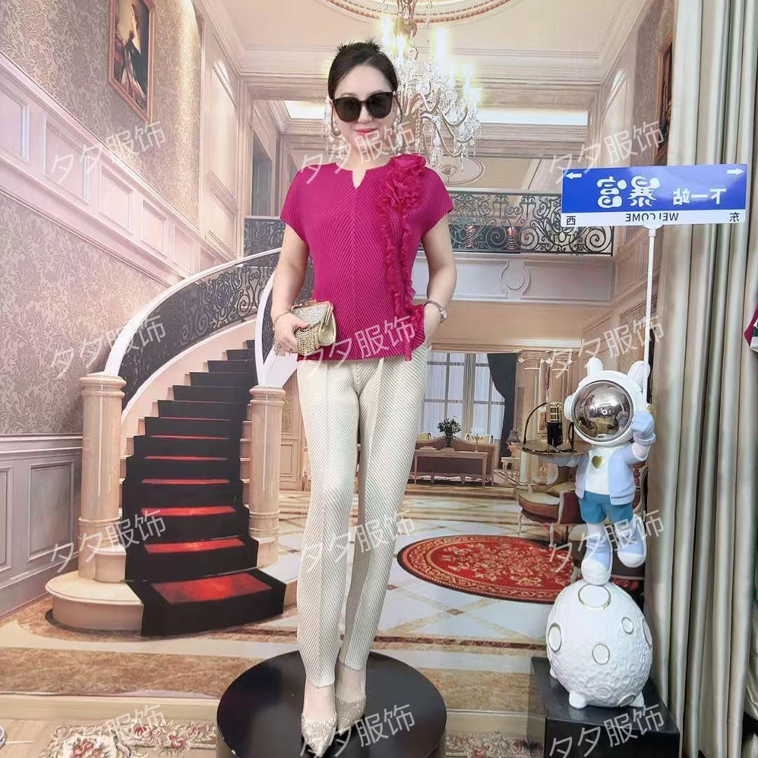 夏季新款三宅褶皱短袖立体花朵洋气T恤单件上衣