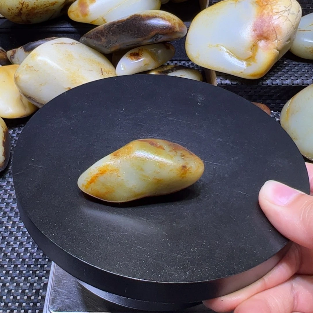 和田玉（子料）未镶嵌颈饰31克