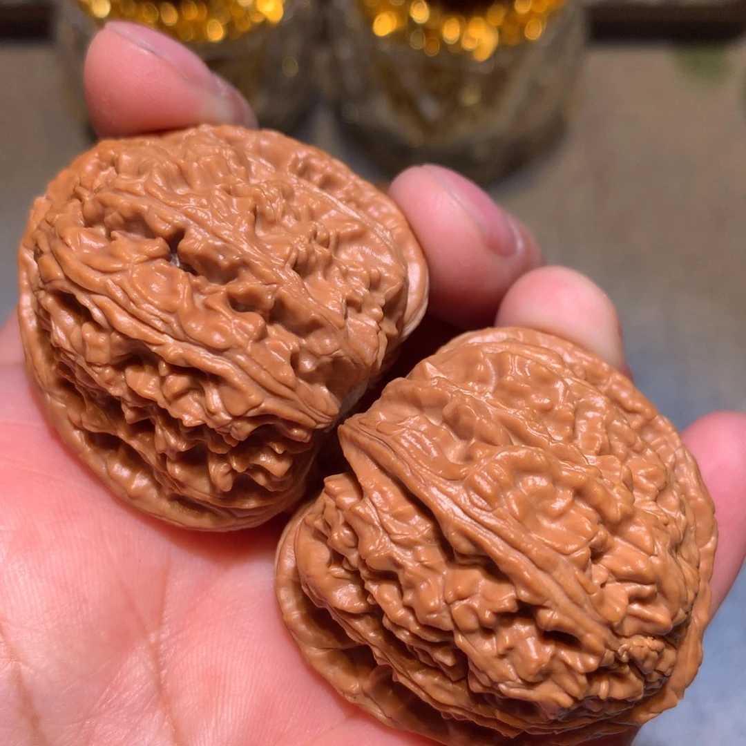 文玩核桃把件39老树三角白