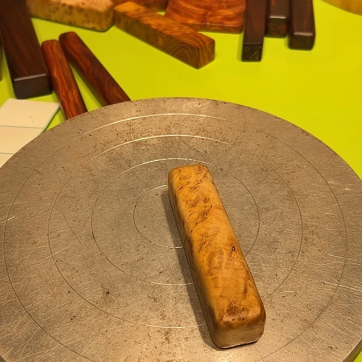 碎***念紫檀木类端景台檀香