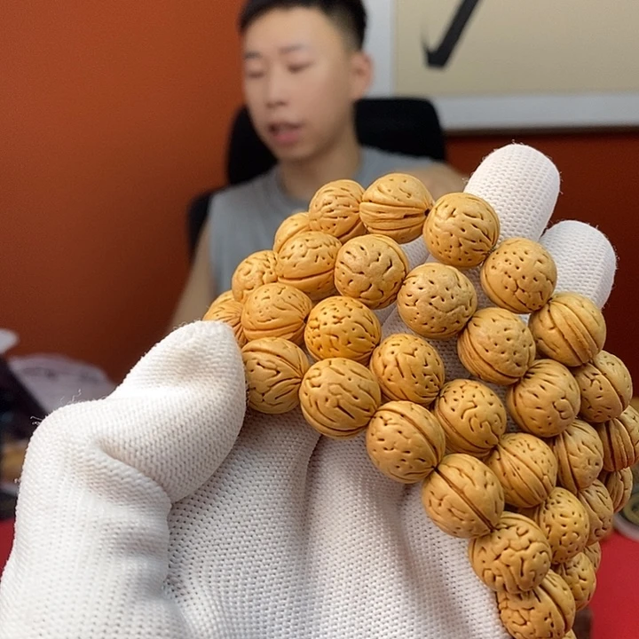 桃核手串48 奶油14.5 （尺寸误差0.5之间）