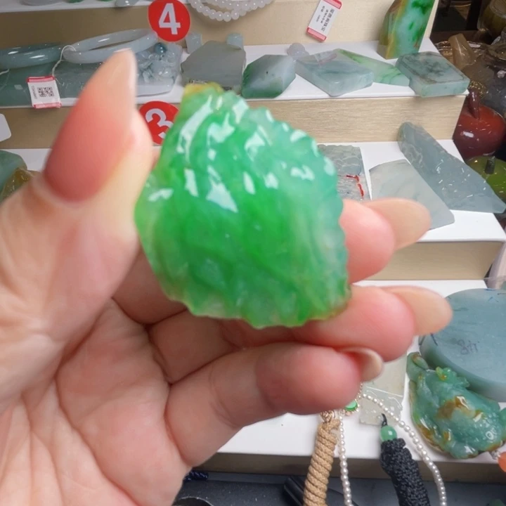 颈饰未镶嵌翡翠天然翡翠