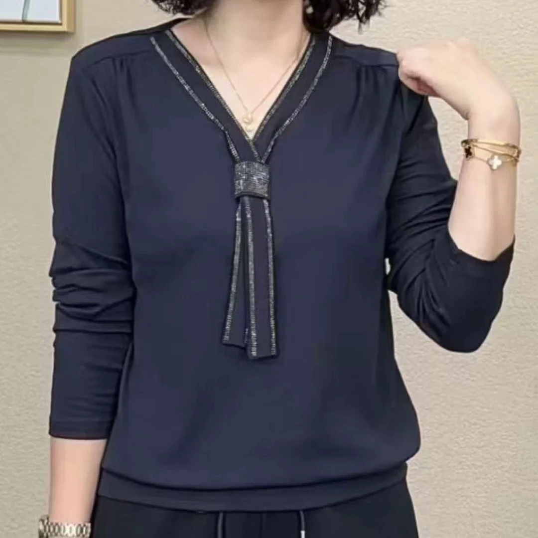 秋季新款时尚气质减龄显瘦长袖百搭V领女中年妈妈上衣洋气打底衫