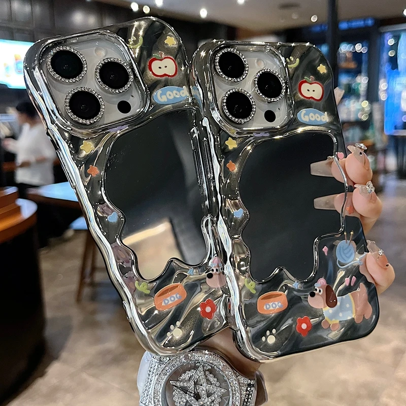 适用苹果系列iPhone16新款手机壳可爱个性腊肠狗半包透气大孔镜面