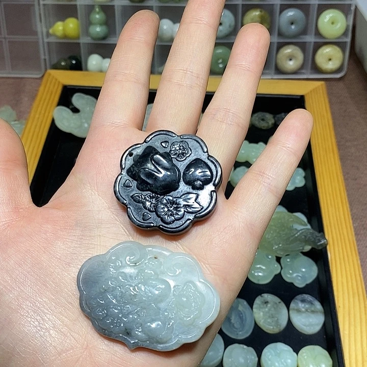 未镶嵌蛇纹石玉车挂223