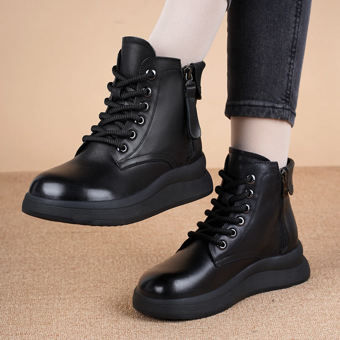 秋冬新款复古英伦风前系带侧拉链软皮圆头厚底防滑百搭时尚马丁靴
