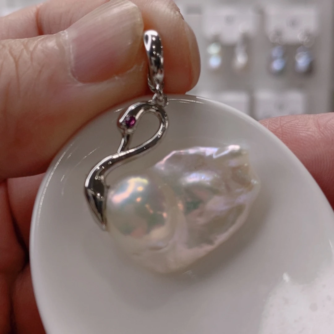 颈饰未镶嵌淡水珍珠