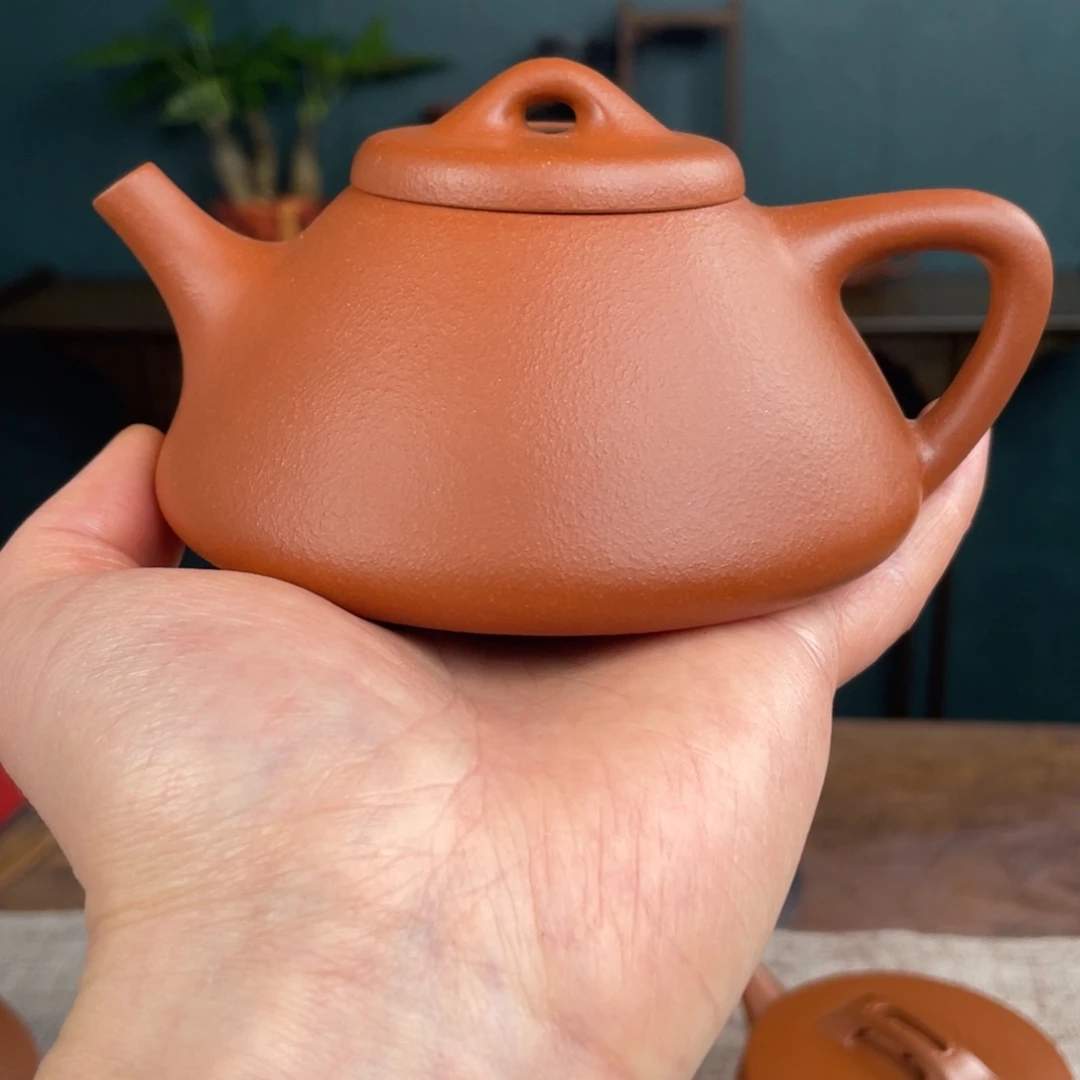 朱泥茶壶河****）宜兴紫砂