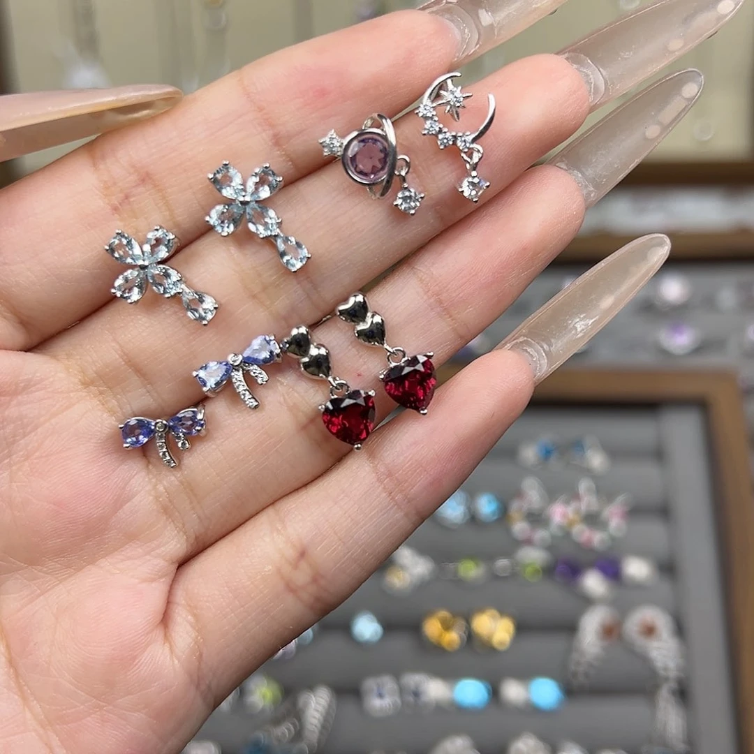 艾****紫晶耳饰银S925镶嵌