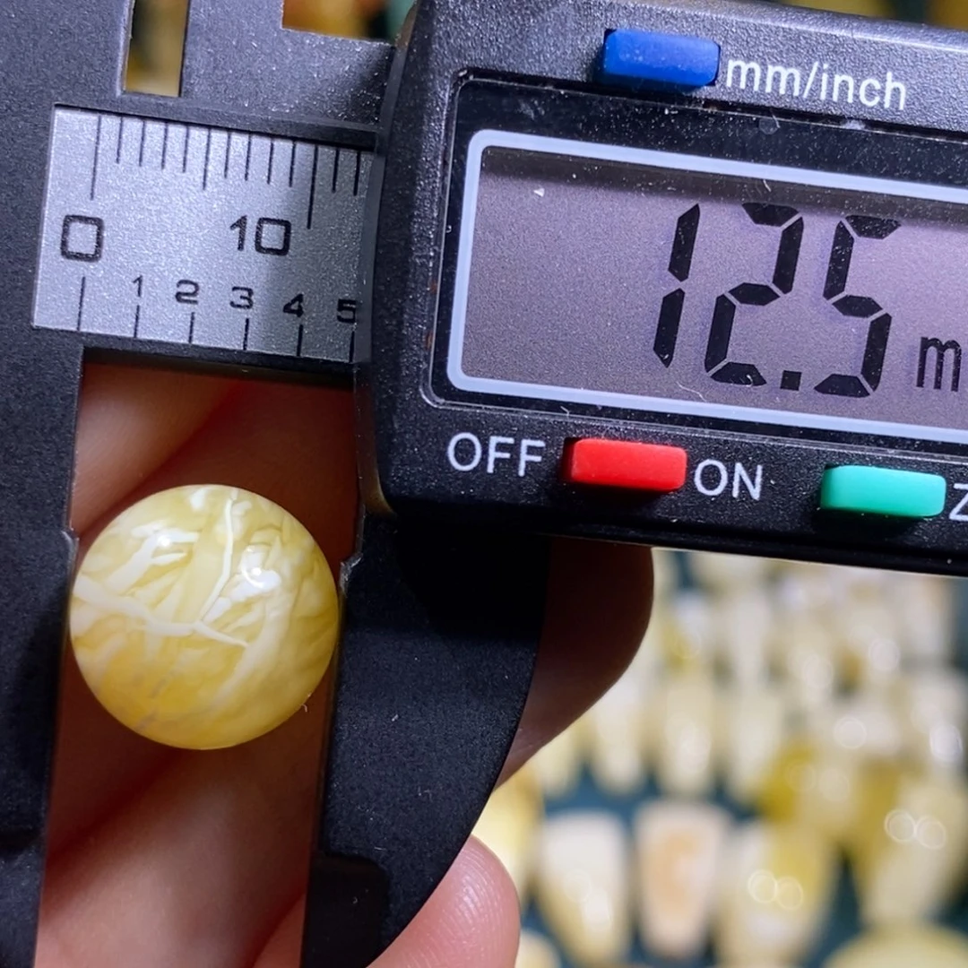 裸石蜜蜡未镶嵌配饰