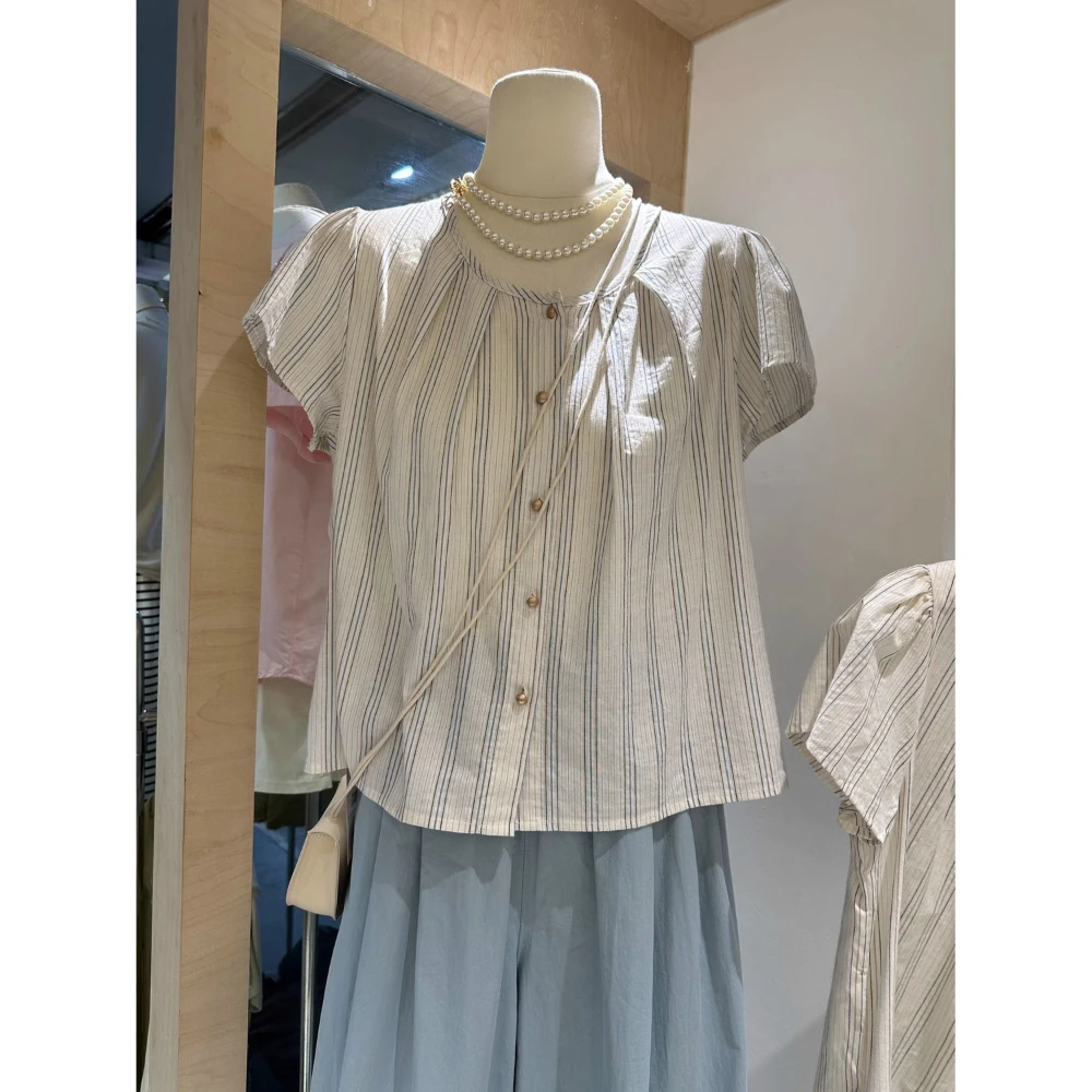 简直好看到炸！自留，韩版衬衫女宽松圆领排扣衬衣休闲百搭条纹上衣