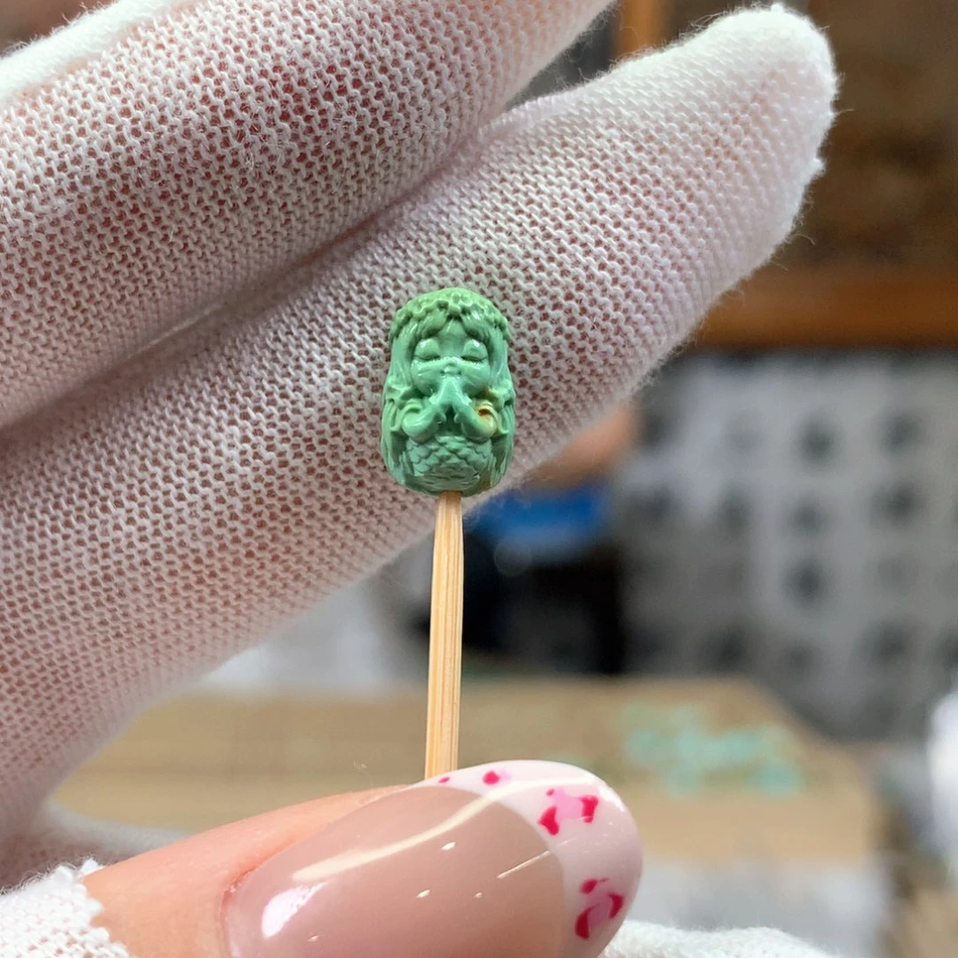 绿松石未镶嵌挂件