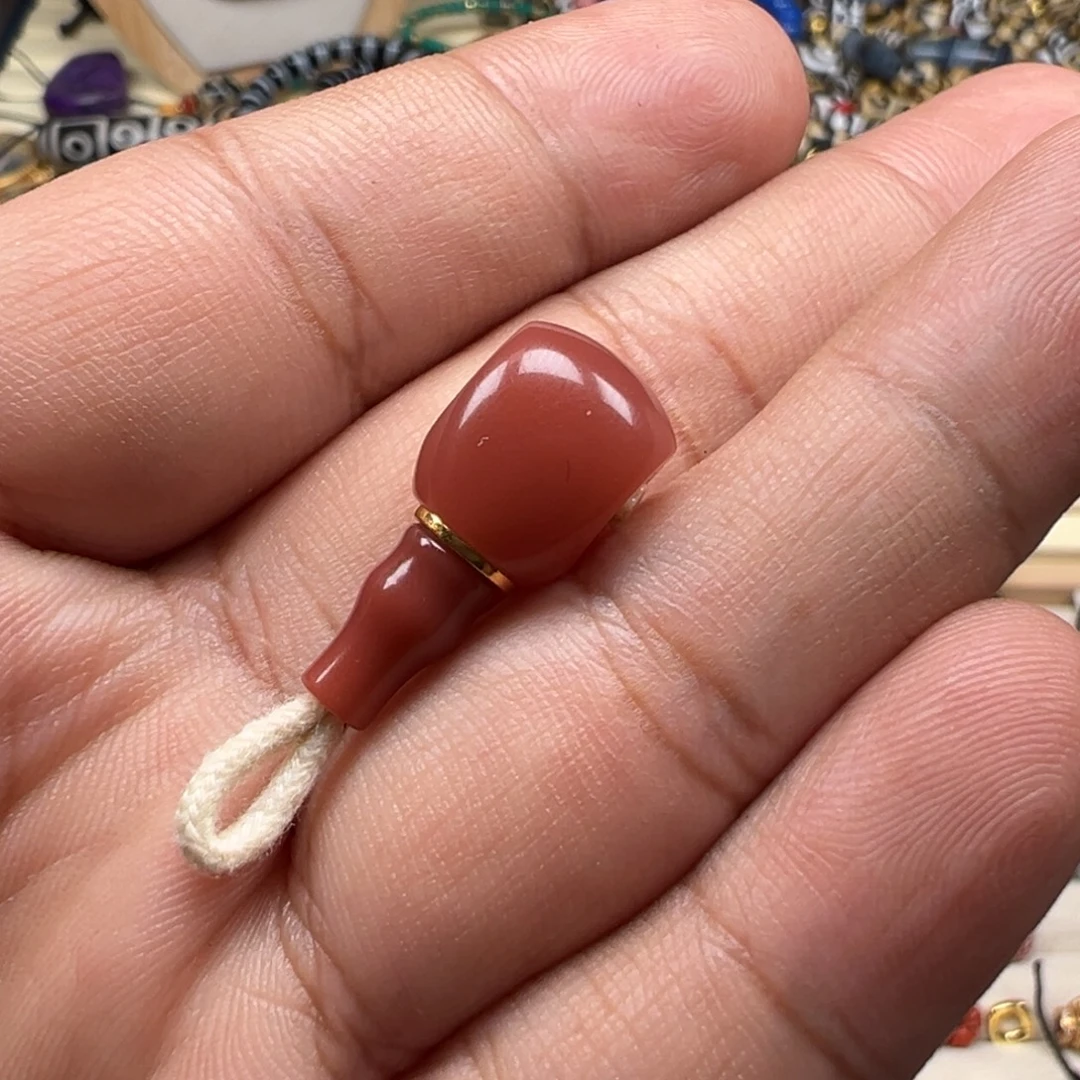 颜***、椰蒂吊坠椰蒂原生态手串配珠