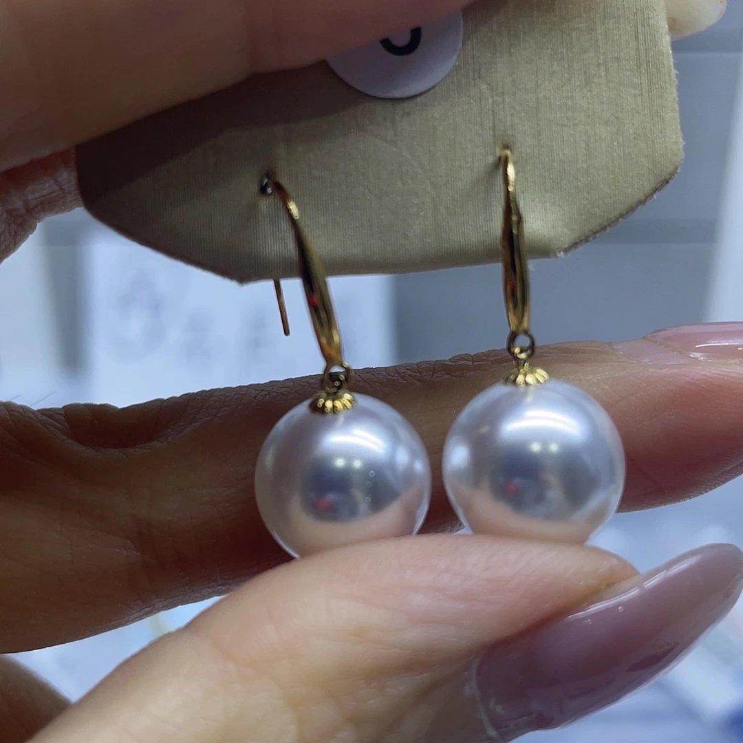 18K金镶嵌淡水珍珠耳饰