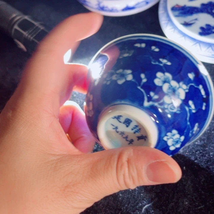 青花玲珑压手杯冰梅手绘