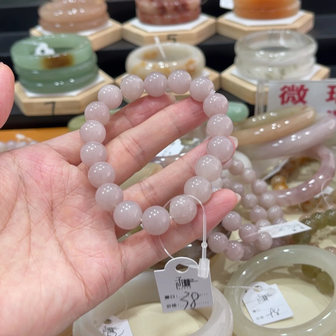 未镶嵌手镯石英质玉