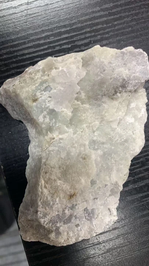 纯天然新疆且末原石